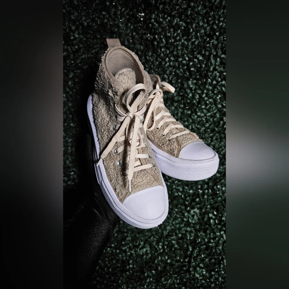 Converse these sneakers